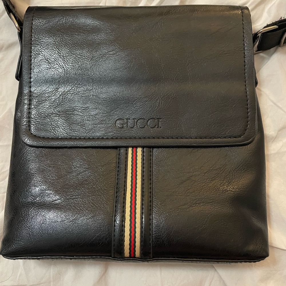 Gucci Black Messenger Bag with Signature Striped Detail